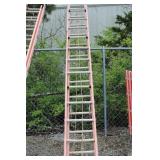 FIBERGLASS EXTENSION LADDER