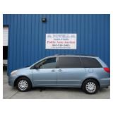 2007 Toyota SIENNA LE