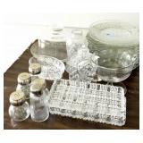 GROUPING: CLEAR GLASS KITCHEN ITEMS