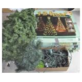GROUPING: HOLIDAY DÉCOR