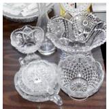 BOTTLE & 6 PIECES PATTERN GLASS