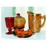 4 PIECES COLLECTIBLE GLASSWARE