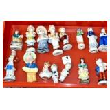 15 FIGURINES