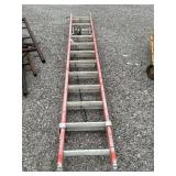 FIBERGLASS EXTENSION LADDER
