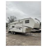 2005 FOREST RIVER 28FT ROCKWOOD 5TH WHEEL