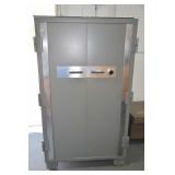 DOUBLE DOOR FIRE PROOF SAFE