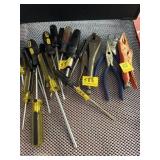 4 PLIERS AND 14 SCREWDRIVERS