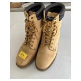 SIZE 11 MENS THINSULATED BOOTS