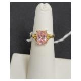 10K YELLOW GOLD AND PINK STONE RING
