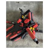 8 PLASTIC WOOD CLAMPS
