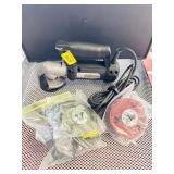 ROTO-ZIP TOOL W/EXTRA PARTS