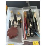 PUTTY KNIFES AND CLAMPS