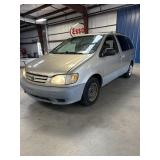 2001 Toyota SIENNA LE