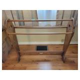 OAK QUILT RACK
