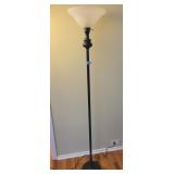 METAL FLOOR LAMP W/GLASS SHADE