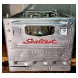 SEALTEST METAL MILK CRATE W/12 QUART GLASS MILK