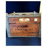 ADHOR WOODEN MILK CRATE W/4 QUART GLASS MILK