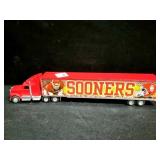 ERTL INTERNATIONAL NAVISTAR TRACTOR TRAILER TRUCK-