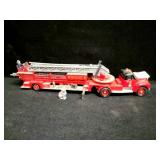CORGI DIE CAST AERIAL RESCURE TRUCK  CHICAGO