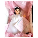 MADAME ALEXANDER "SNOW WHITE" 495 DOLL