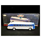 CORGI FLEXIBLE CLIPPER - GREYHOUND DIE CAST BUS -