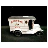 THE DANBURY MINT DIE CAST ANTIQUE LOOK MILK TRUCK