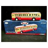 CORGI GM OLD LOOK 4515 - CAROLINA TRAILWAYS BUS -