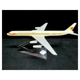 DELTA AIR JET PLASTIC MODEL AIRPLANE
