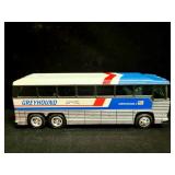 GREYHOUND AMERICRUISER BUS WITH ORIGINAL BOX