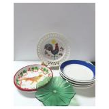 GROUPING: 3 ENAMELWARE BOWLS, ROOSTER PLATE, ETC. GROUPING: 3 ENAMELWARE BOWLS, ROOSTER PLATE, ETC.