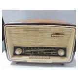 NORDEMENDE ANTIQUE TABLE TOP RADIO NORDEMENDE ANTIQUE TABLE TOP RADIO