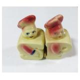 PAIR CHEF - SHAWNEE POTTERY SALT & PEPPER SHAKERS PAIR CHEF - SHAWNEE POTTERY SALT & PEPPER SHAKERS
