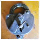 GREAT NORTHERN RAILWAY LOCK W/KEY