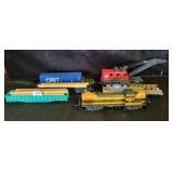 6 HO SCALE MODEL TRAIL ENGINE AND