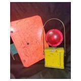 BATTERY OPERATED RAILROAD RED LIGHT