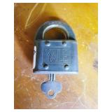 YALE PADLOCK WITH KEY