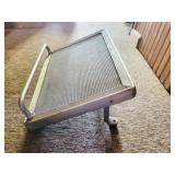 METAL FRAME/RUBBER SURFACE FOOT REST