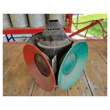 RAILROAD LANTERN - MISSING 4TH LENS AND