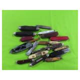 GROUPING OF 19 POCKET KNIVES