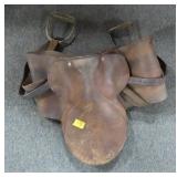 ENGLISH SADDLE