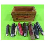 GROUPING: 8 POCKET KNIVES