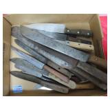 GROUPING: KITCHEN KNIVES