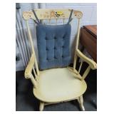 ROCKING CHAIR