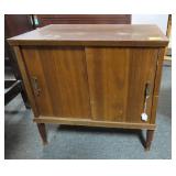 SLIDING DOOR CABINET