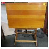 PORTABLE DRAFTING TABLE