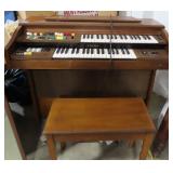 YAMAHA ELECTRIC ORGAN WITH BENCH