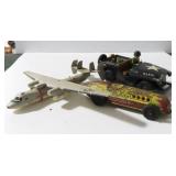 GROUPING: VINTAGE TOYS: CAP GUN, TIN TOYS, ETC.