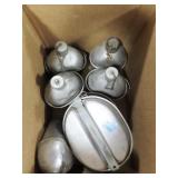 5 WWII CANTEENS AND 2 MESS KITS