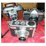 GROUPING: VINTAGE CAMERA