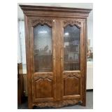 FRENCH STYLE DOUBLE DOOR  CHINA CABINET WITH WIRE